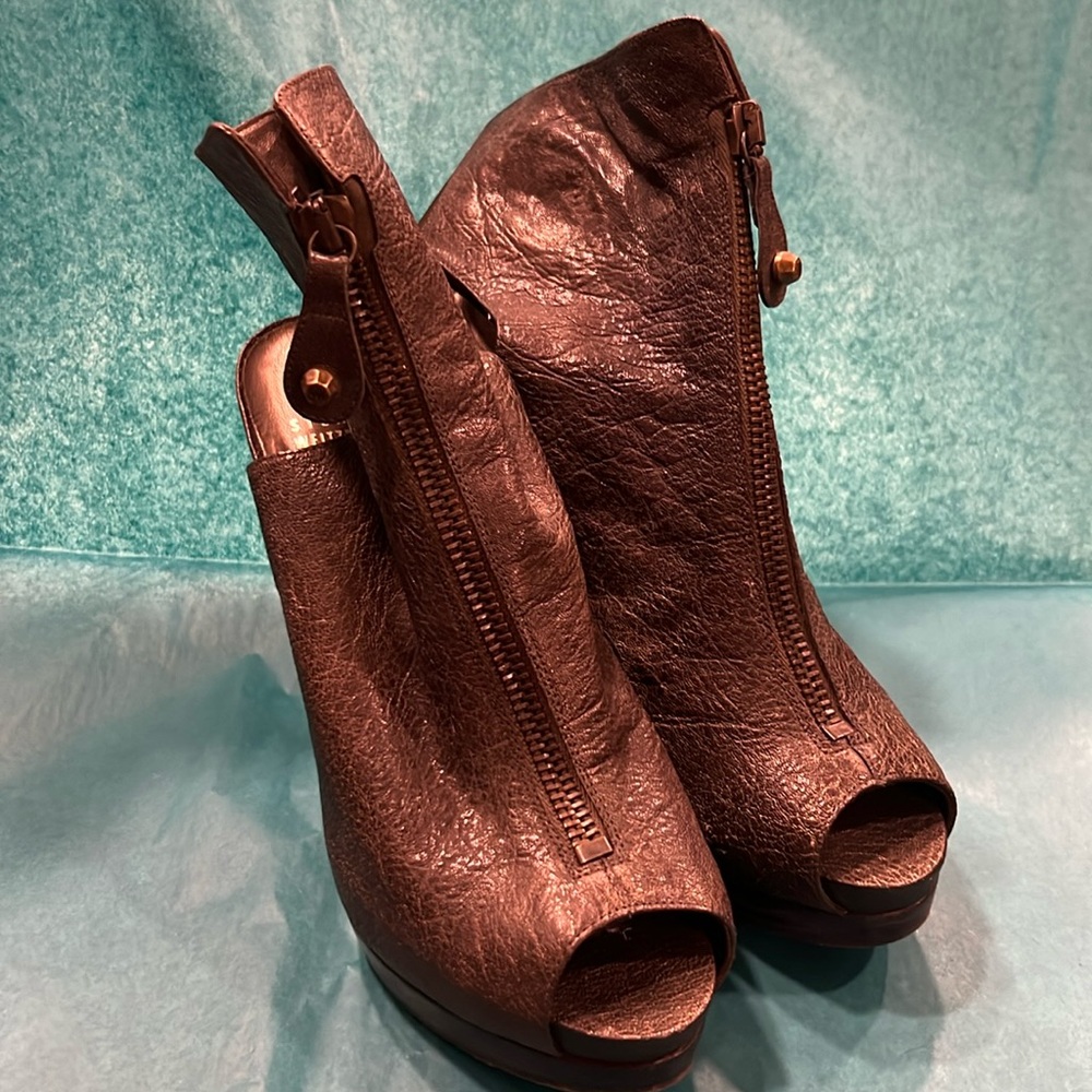 Stewart Weitzman vintage heels size 9 1/2